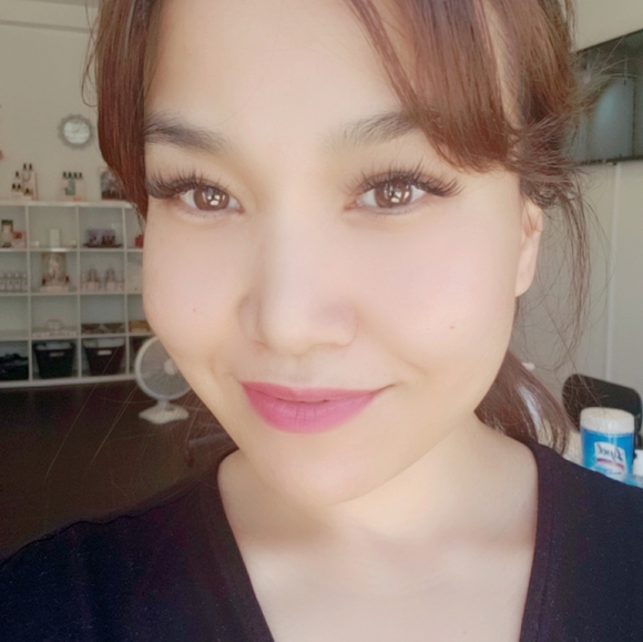 Lashes - Picture 6 of 6